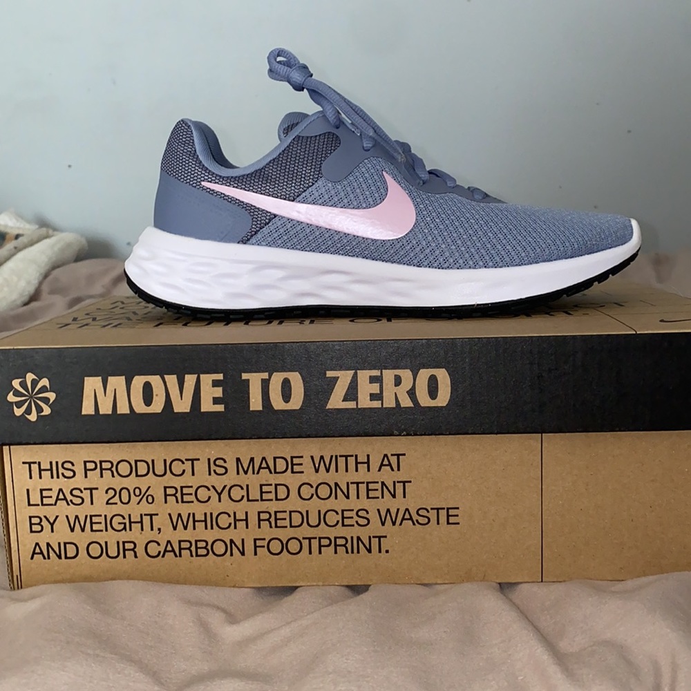 NWT Nike Sneakers